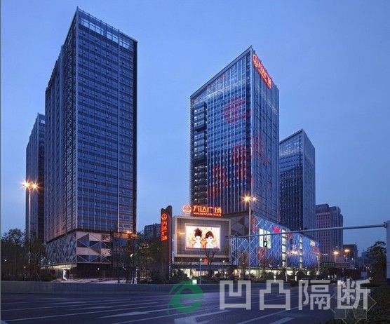 合肥天鵝湖萬(wàn)達(dá)廣場(chǎng)