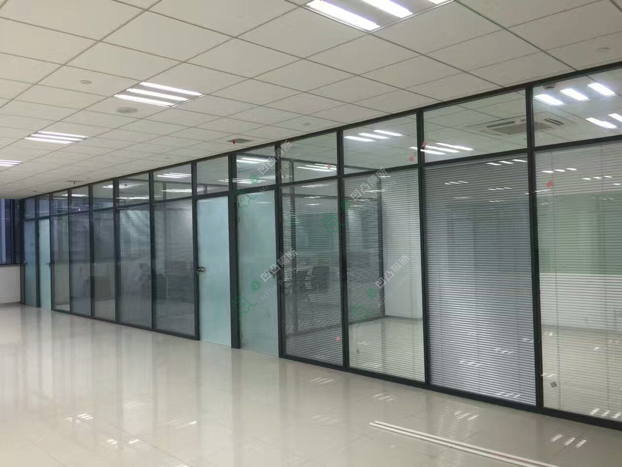 安慶隔斷_高隔間_玻璃隔斷_辦公室隔斷_雙層玻隔斷_鋁合金隔斷_成品隔斷_雙玻百葉隔