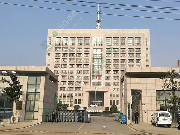 桐城公安局110指揮中心雙玻百葉隔斷,桐城宜家裝飾玻璃隔斷,高隔間的質(zhì)量?jī)?yōu)劣的五大特點(diǎn)