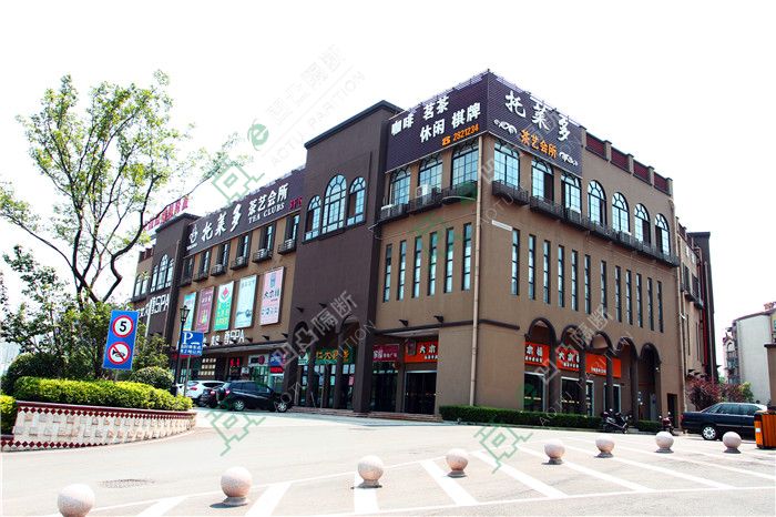 [分享]銅陵玻璃隔斷_新款玻璃隔斷廠(chǎng)家_安徽凹凸隔斷_[承接]銅陵托萊多玻璃隔斷工程